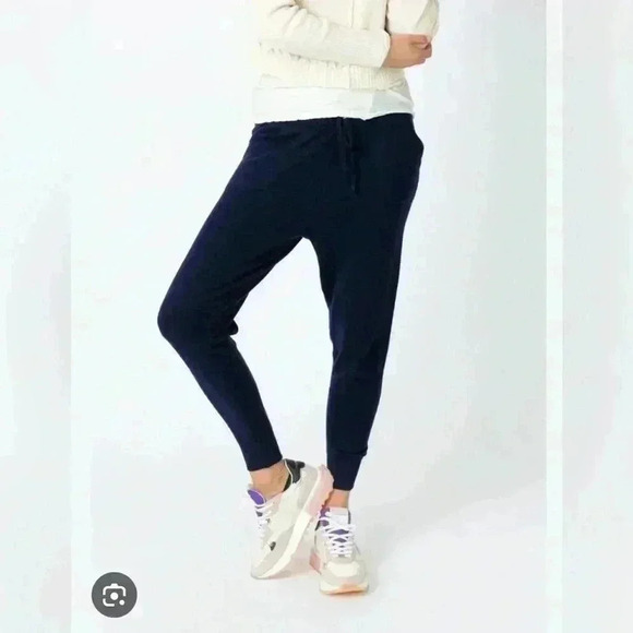 MJ. WATSON Cashmere Jogger - NAVY Size Large - Picture 9 of 15